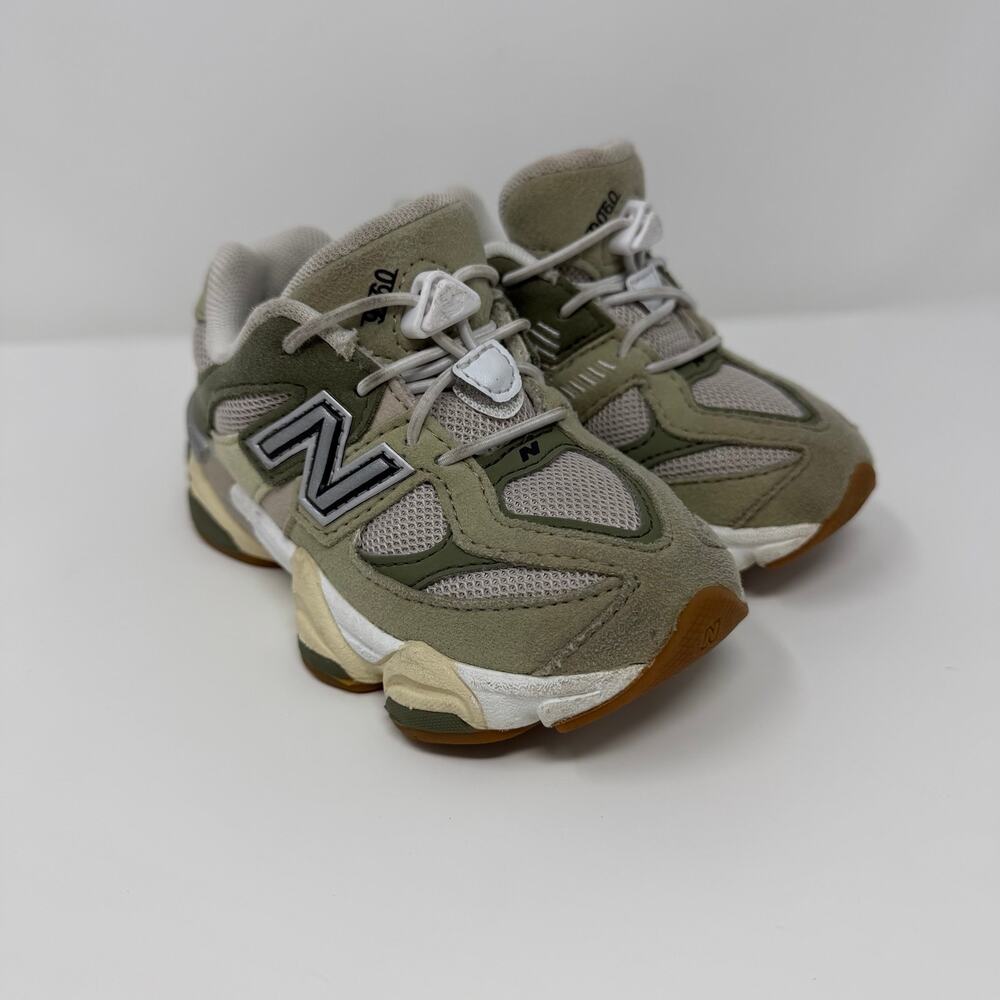New Balance 9060 Toddler Sneakers Size 8